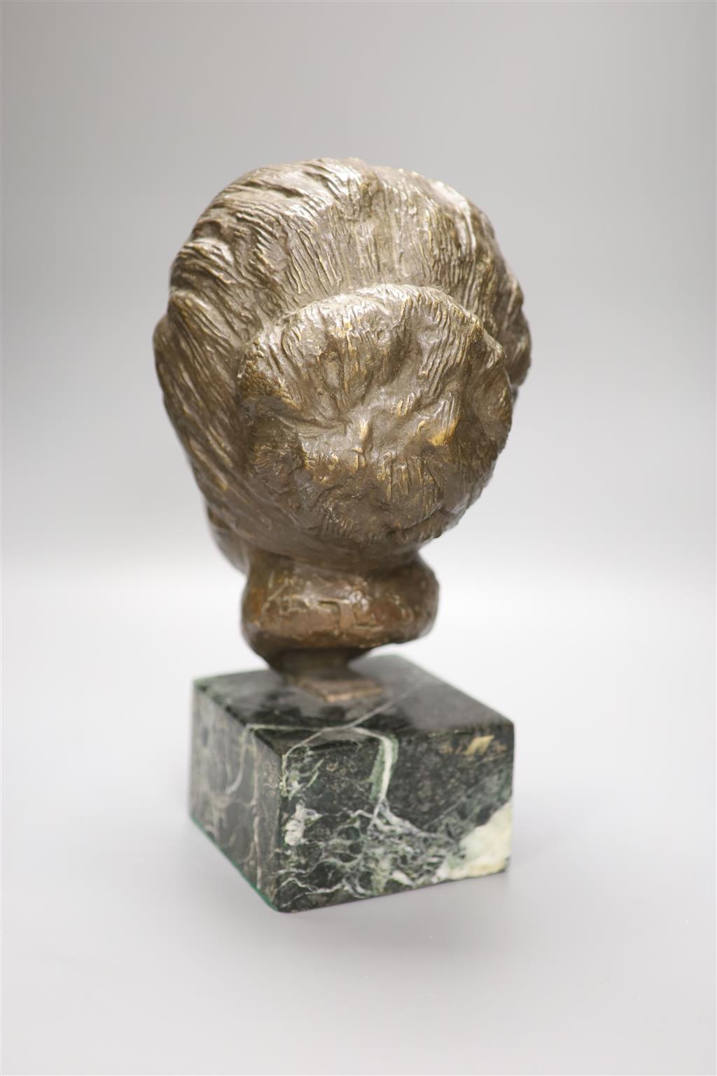 Doreen Kern, bronze bust of Golda Meir, Prime Minister of Israel 1969-1974, on marble base, total height 33cm